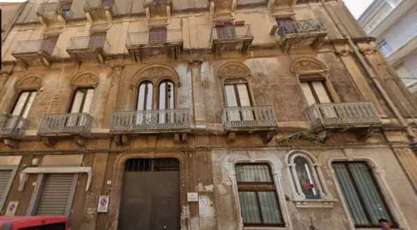 Appartamento via Gabriello Carnazza 13, Catania