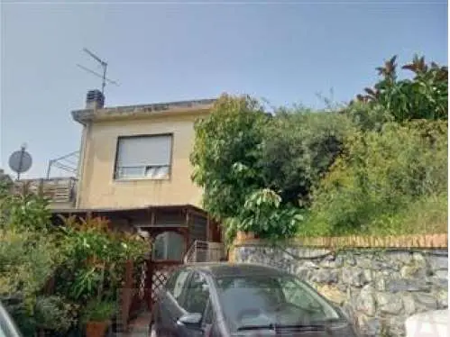 Appartamento via Villaggio Iris 25, Albenga