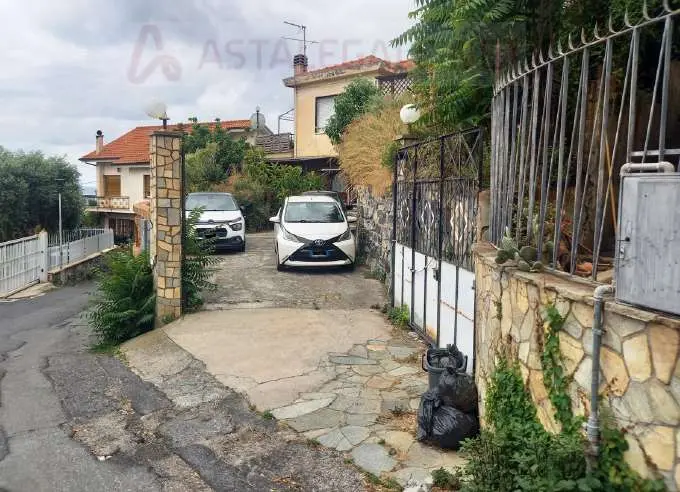 Immagine per Appartamento in asta a Albenga via Villaggio Iris 25