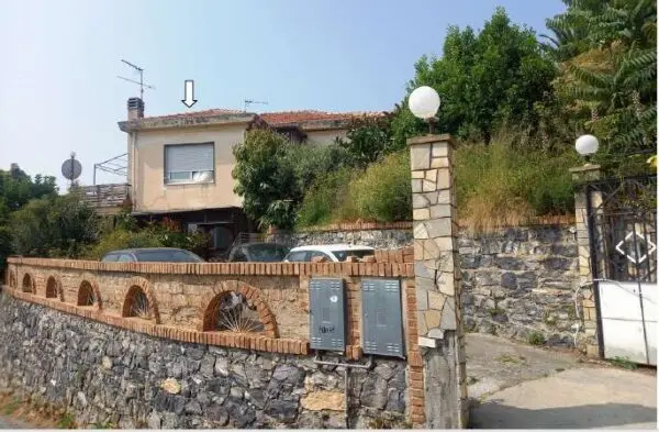 Appartamento via Villaggio Iris 25, Albenga