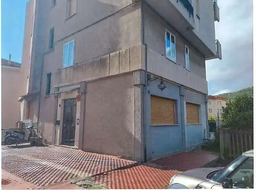 Appartamento piazza Camillo Sbarbaro 16, Spotorno