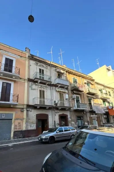 Capannone via Francesco Petrelli 17, Bari