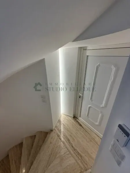 Villa via Fanelli 230 g, Bari