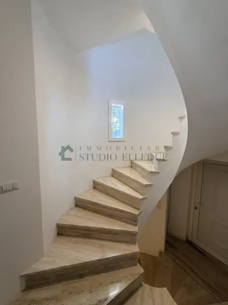 Villa via Fanelli 230 g, Bari