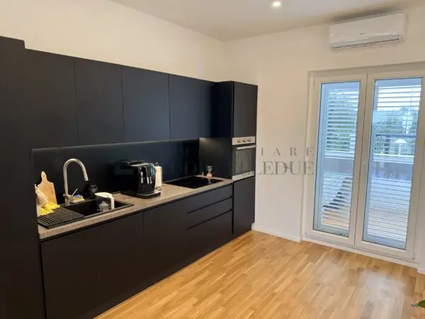 Villa via Fanelli 230 g, Bari
