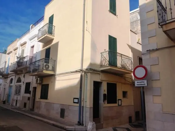 Monolocale via Cesare Beccaria 93, Mola Di Bari