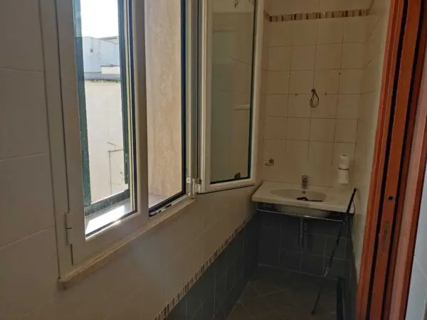 Monolocale via Cesare Beccaria 93, Mola Di Bari