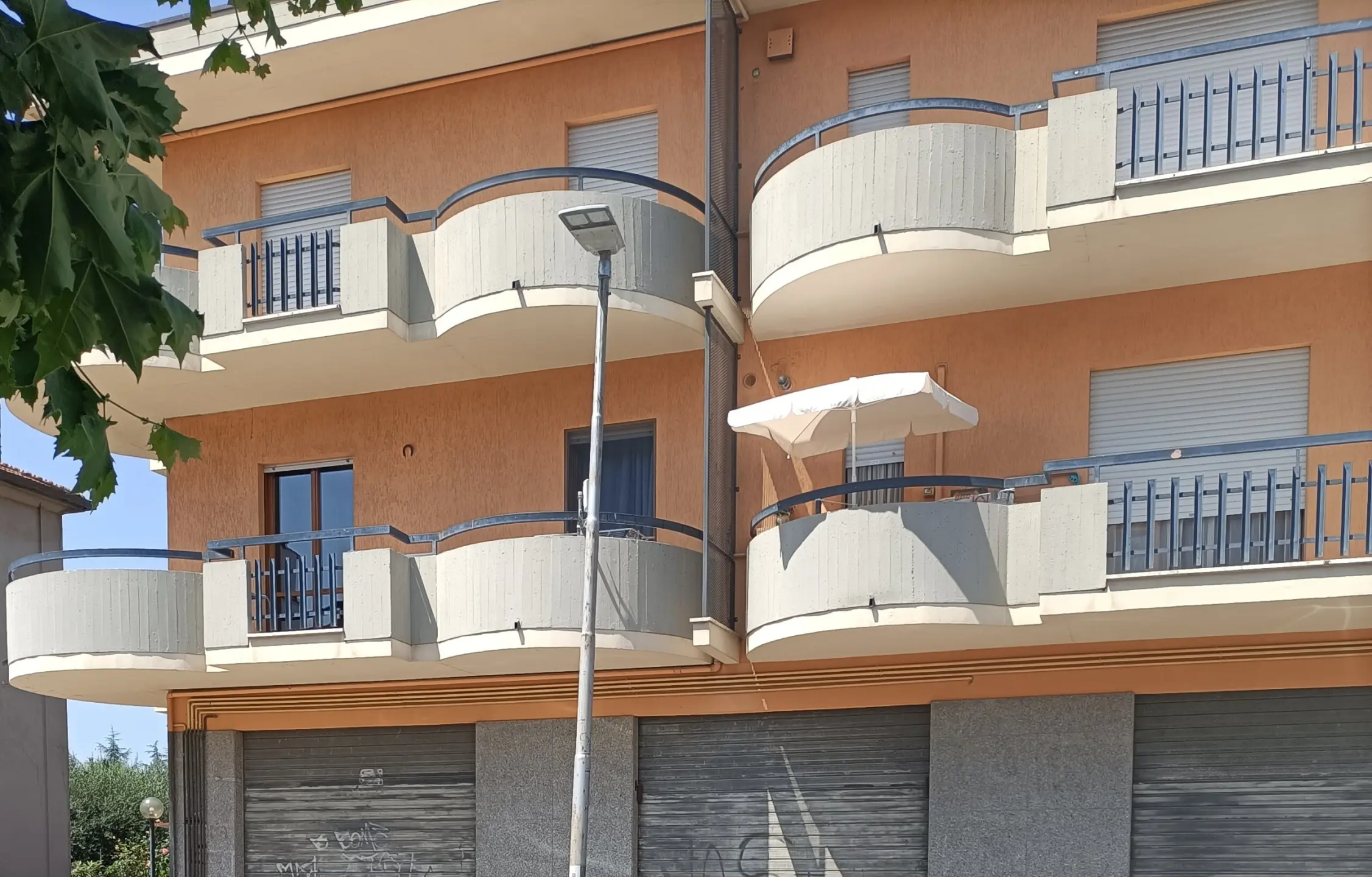 Immagine per Locale commerciale in vendita a Alba Adriatica via Teano