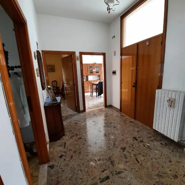 Villa Trifamiliare via Contrada Case Rosse, Ripatransone