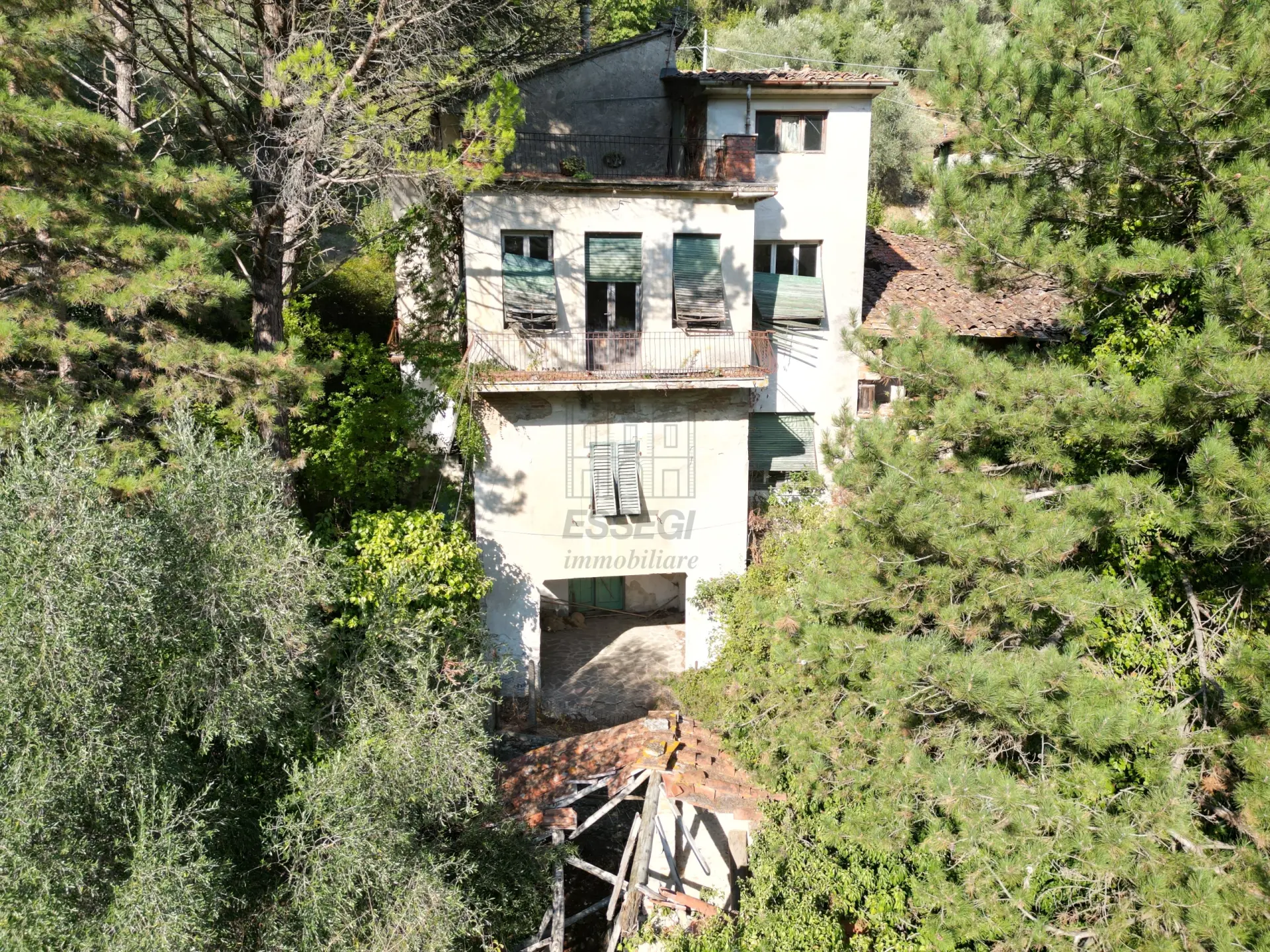 Immagine per Casale in vendita a Lucca via Del Colle 355/E
