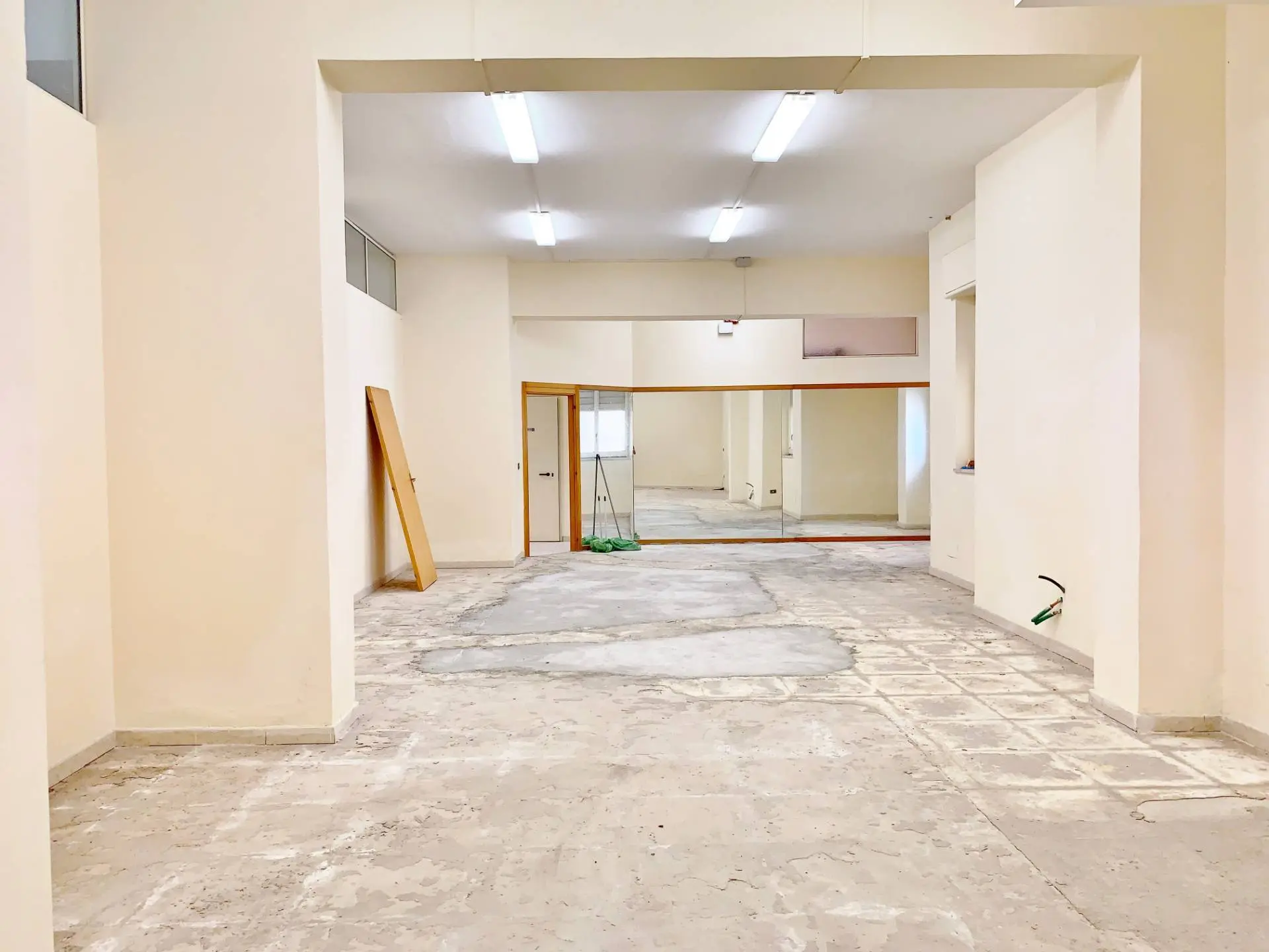 Immagine per Magazzino in vendita a Catanzaro Via Madonna dei cieli 11