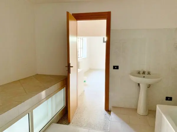 Magazzino via Madonna Dei Cieli 11, Catanzaro