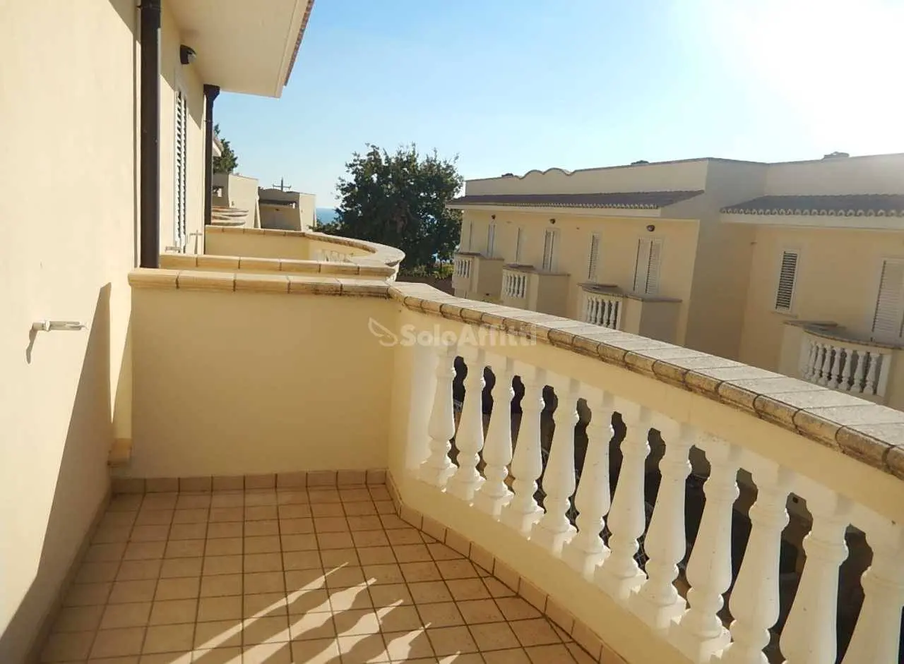Immagine per Villetta a schiera in affitto a Torre di Ruggiero Località Caminia 