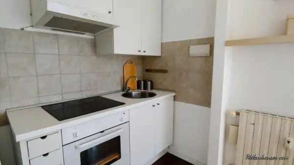 Appartamento via Andrea Maffei 10, Milano