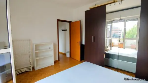 Appartamento via Andrea Maffei 10, Milano