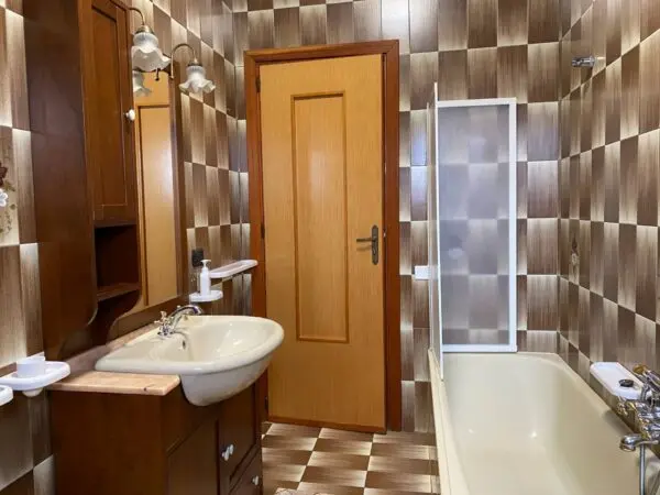 Stanza viale Crotone 8, Catanzaro