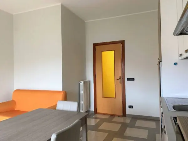 Stanza viale Crotone 8, Catanzaro