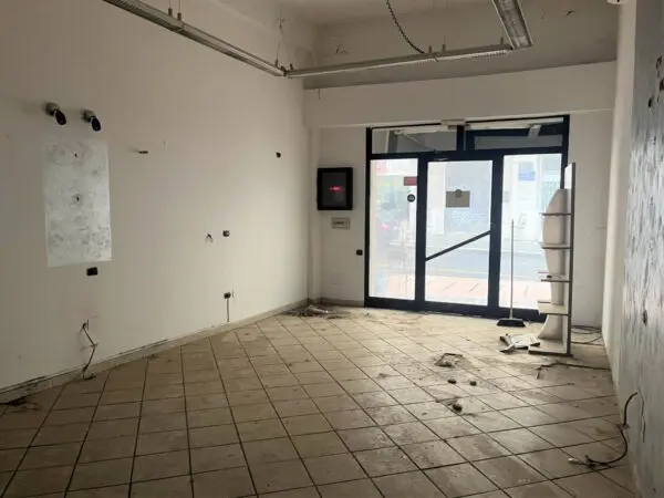 Negozio via Francesco Acri, Catanzaro