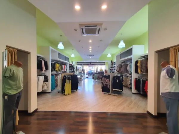 Negozio viale Crotone, Catanzaro