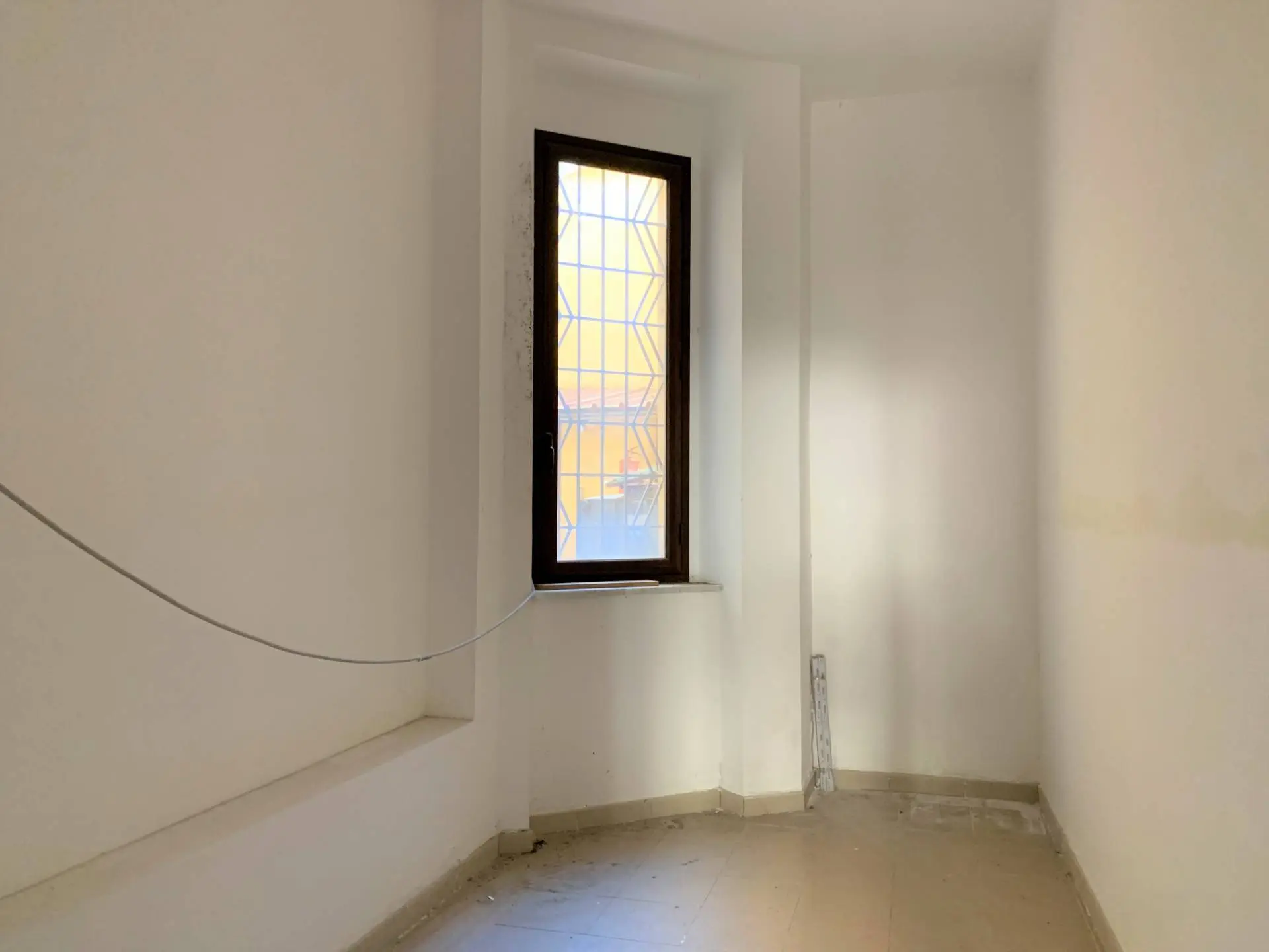 Immagine per Negozio in affitto a Catanzaro via Educandato 
