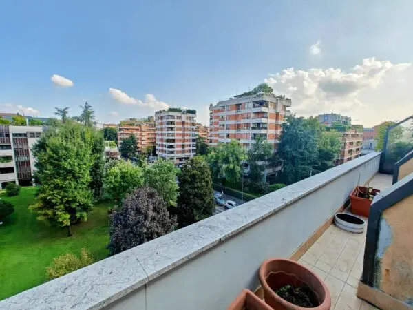 Appartamento via Andrea Maffei 10, Milano