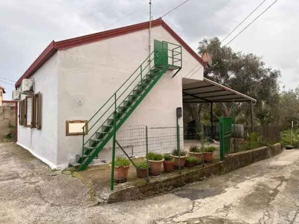 Villa via Fiume Busento 114, Catanzaro