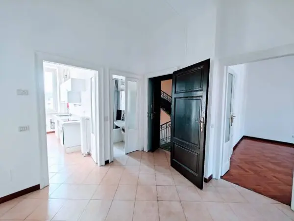 Appartamento via Spartaco 8, Milano