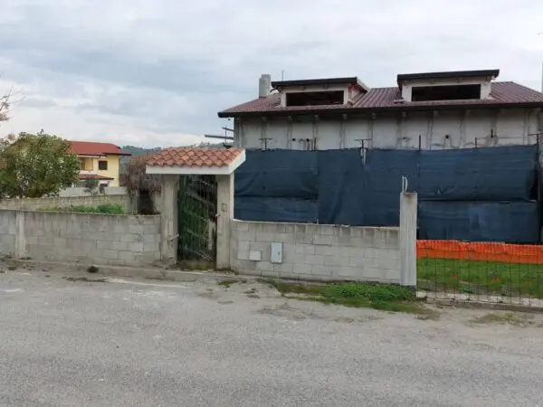Villa via Mattia Preti, San Floro