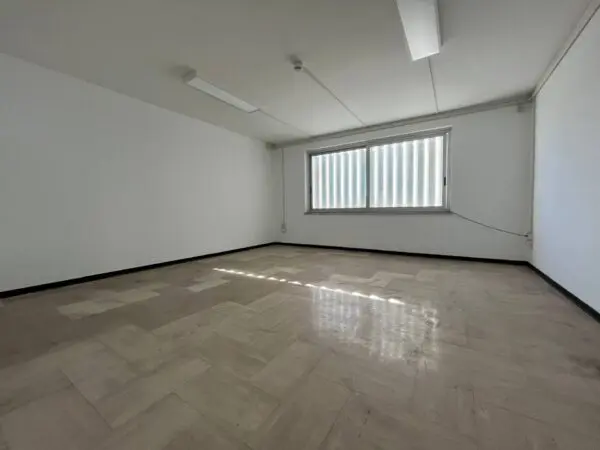 Negozio viale Lucrezia Della Valle 44, Catanzaro