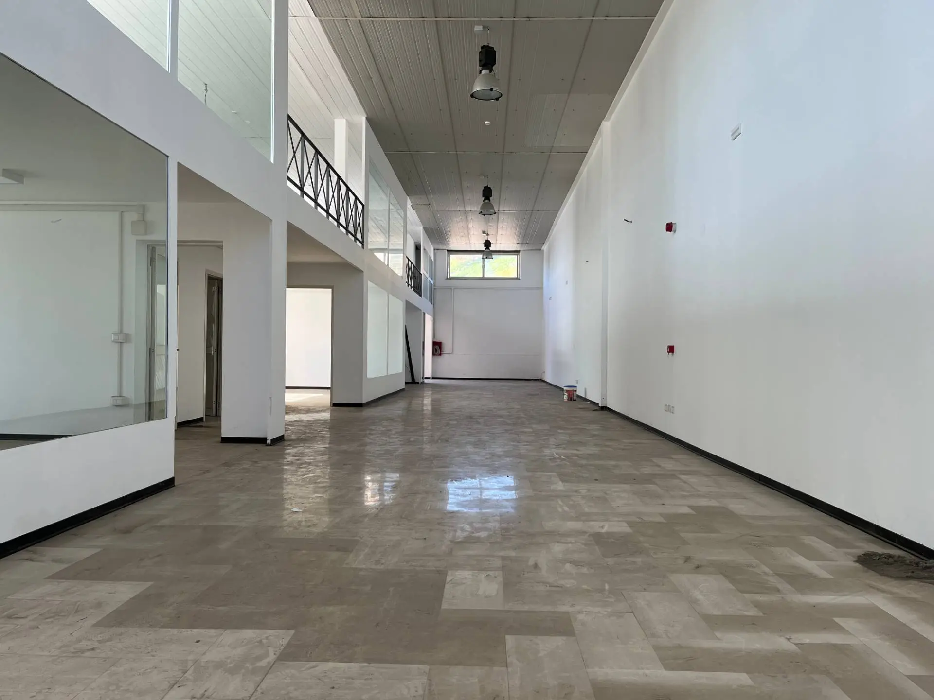 Immagine per Negozio in affitto a Catanzaro viale Lucrezia della Valle 44