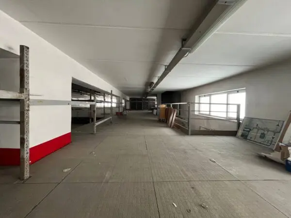 Magazzino viale Lucrezia Della Valle, Catanzaro