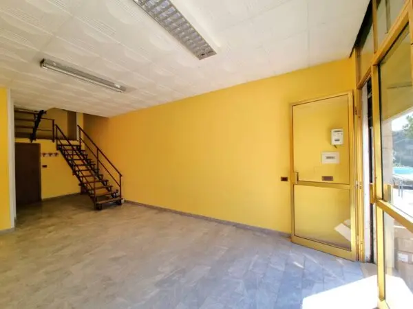 Negozio viale Dei Bizantini 37, Catanzaro