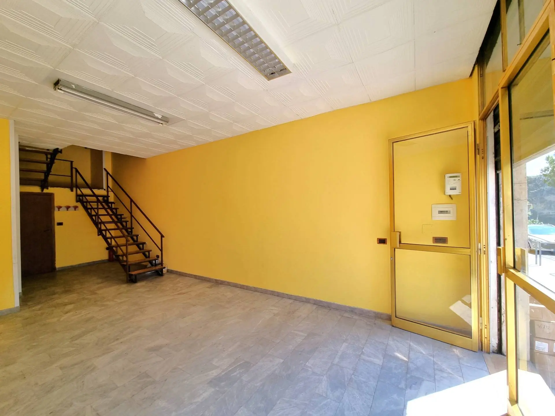 Immagine per Negozio in vendita a Catanzaro viale dei Bizantini 37