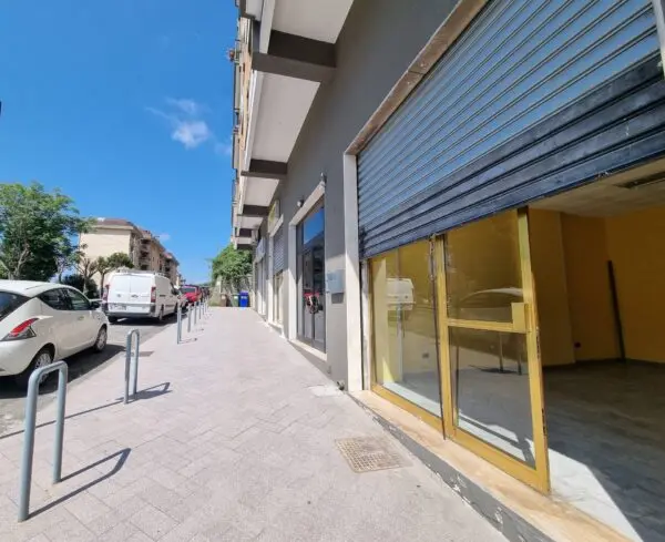 Negozio viale Dei Bizantini 37, Catanzaro