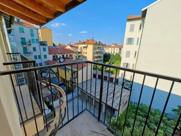Appartamento via Luigi Ornato 44, Milano