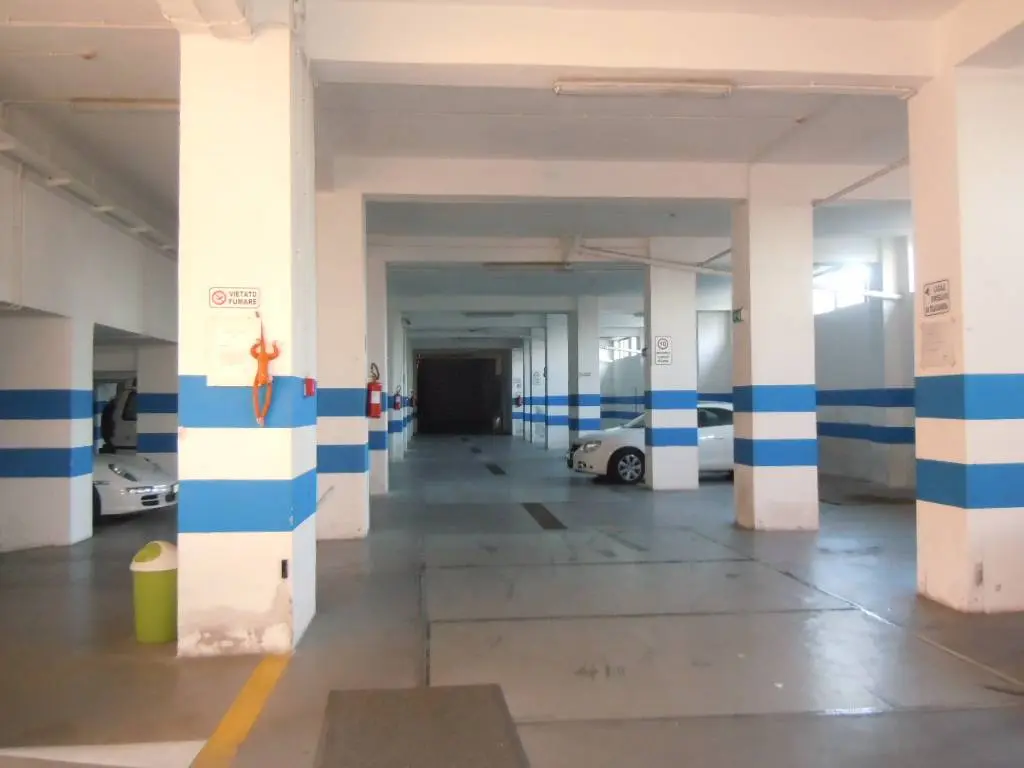 Immagine per Negozio in affitto a Catanzaro Via F. Caracciolo 