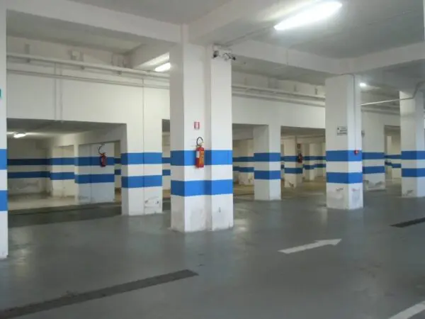 Negozio Via F. Caracciolo, Catanzaro