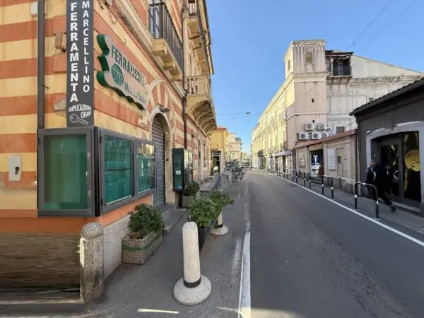Negozio via Progresso 39, Catanzaro