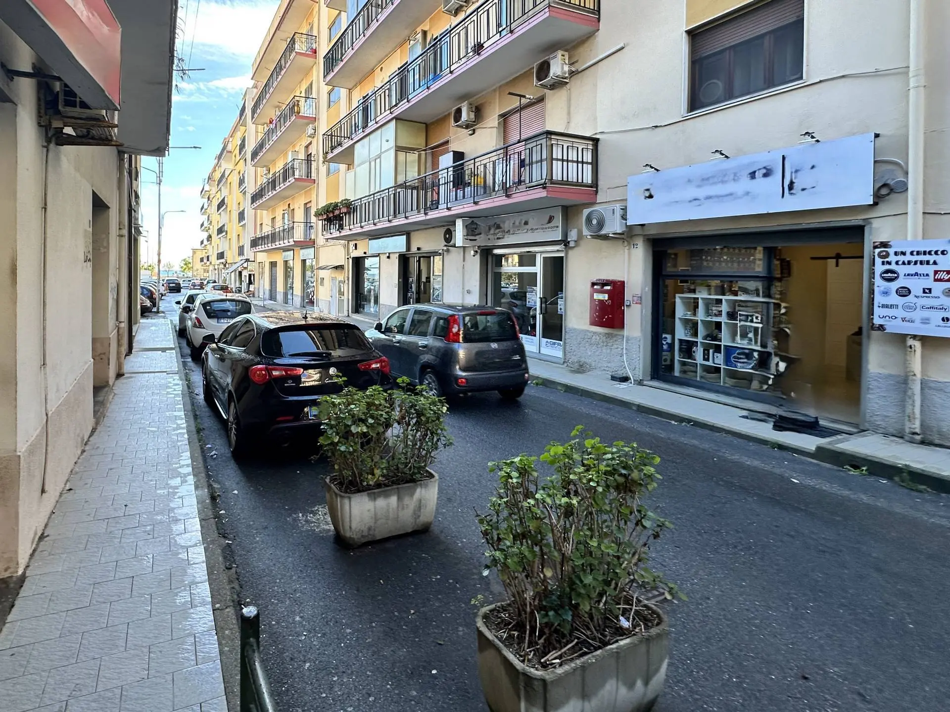 Immagine per Negozio in vendita a Catanzaro Via Vibo Valentia 11