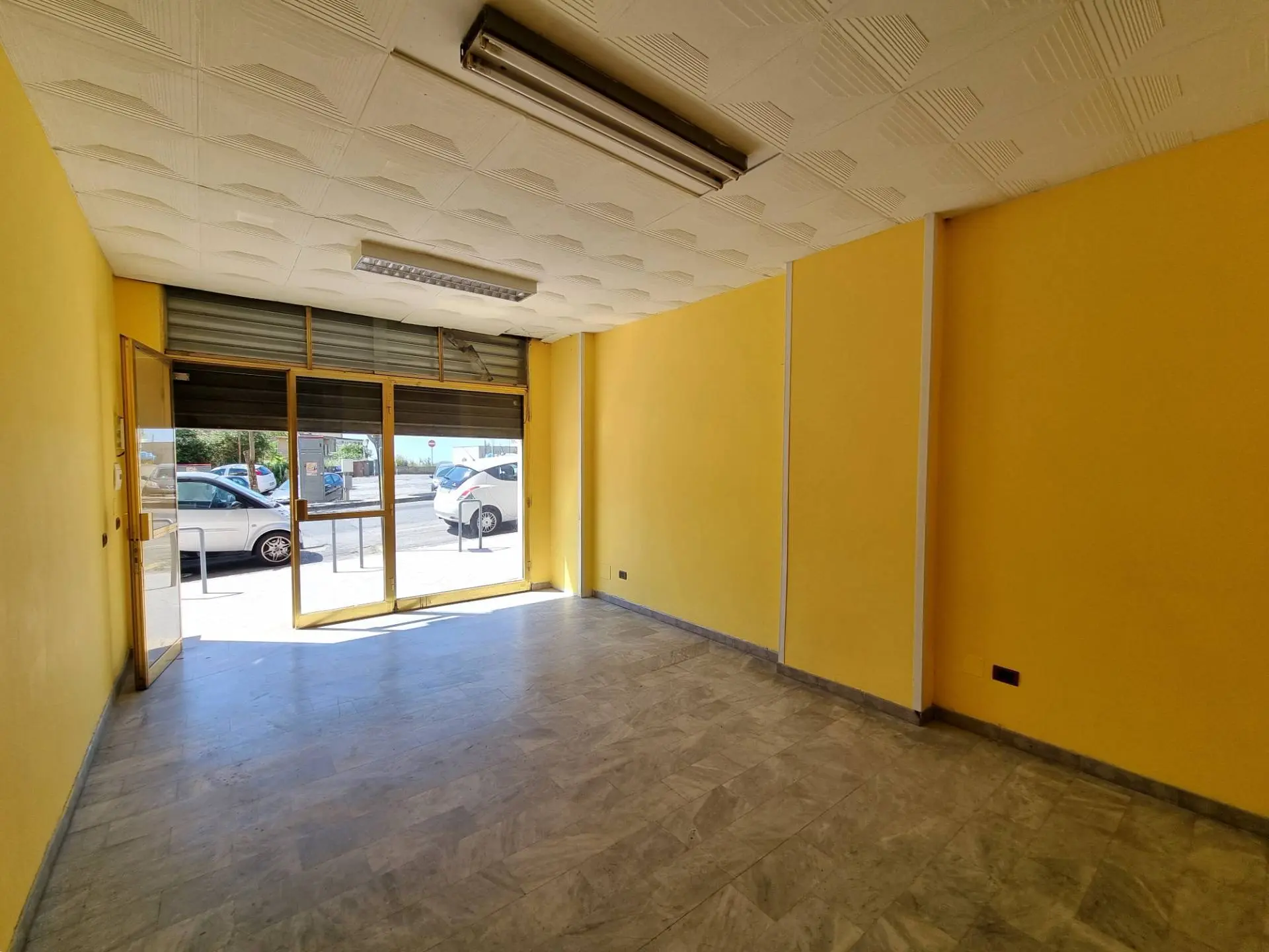 Immagine per Negozio in vendita a Catanzaro viale dei Bizantini 37
