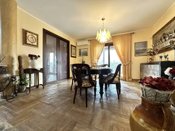 Villa via Filippo Turati 27, Catanzaro