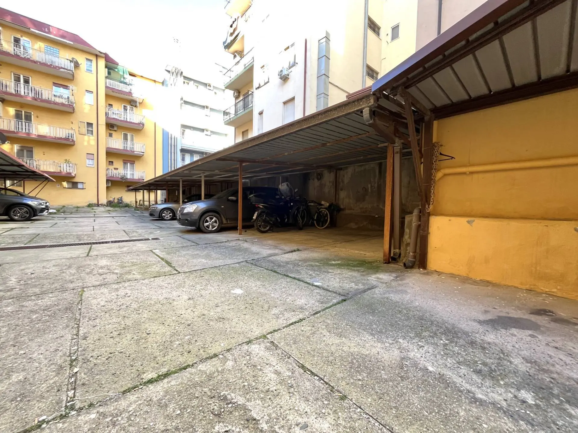 Immagine per Box / Posto auto in affitto a Catanzaro VIA FIUME 50