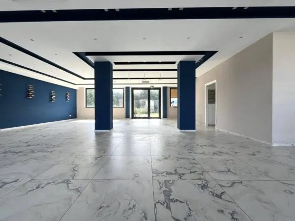 Negozio via Risorgimento 21, San Floro