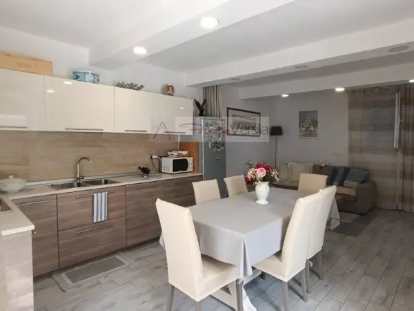Appartamento via, Seravezza