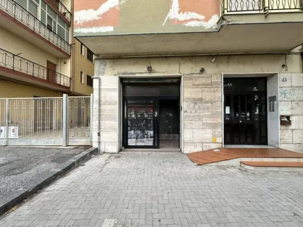 Negozio via Lungomare Stefano Pugliese 55, Catanzaro