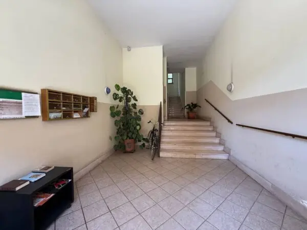 Magazzino via Genova, Catanzaro