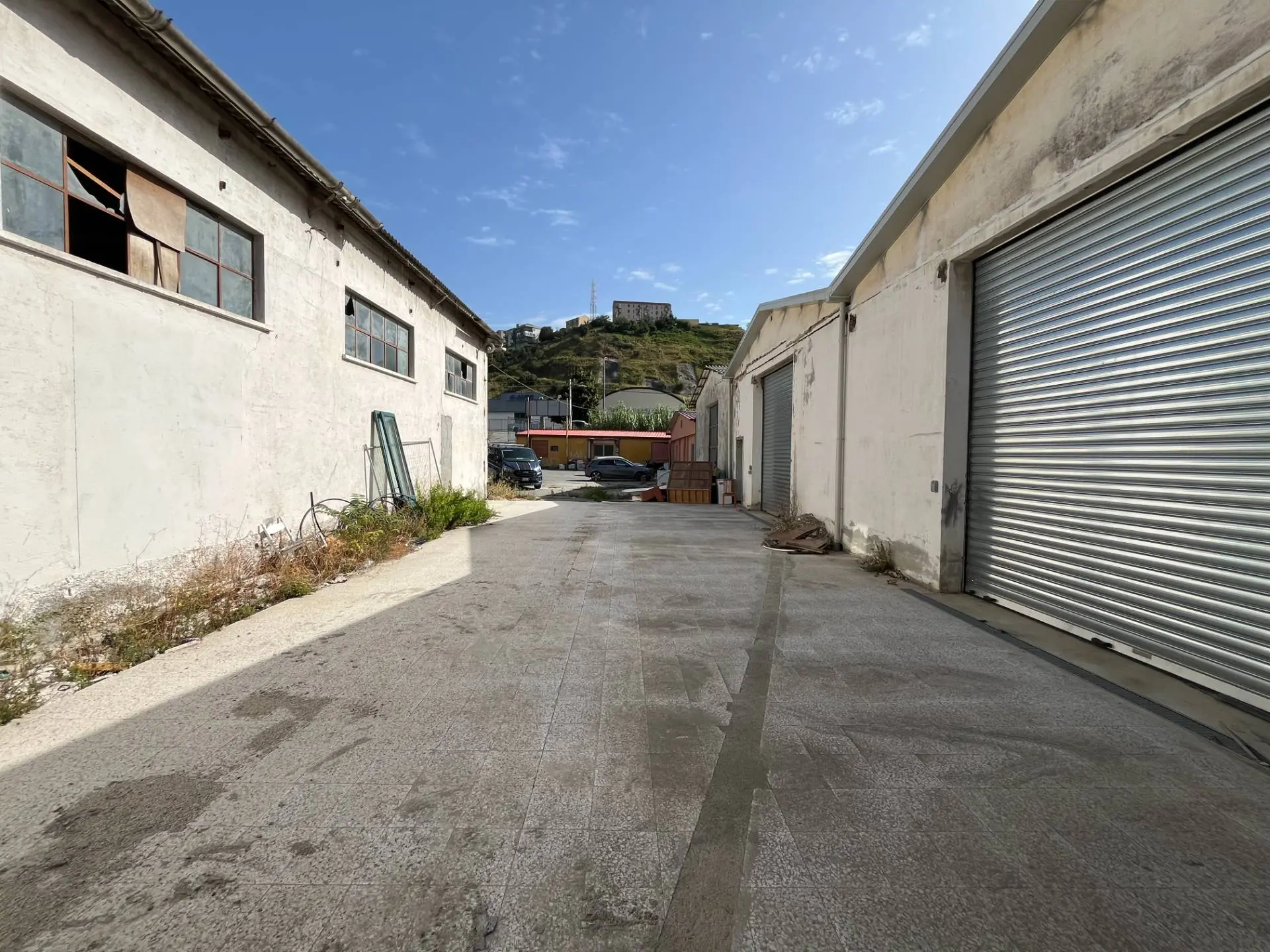 Immagine per Capannone Industriale in vendita a Catanzaro via Lucrezia della Valle 