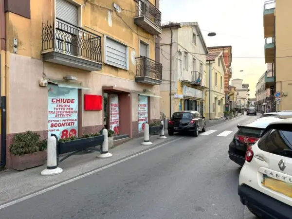 Negozio via Progresso, Catanzaro