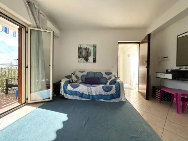 Appartamento via Marina Di Pietragrande 12, Torre Di Ruggiero