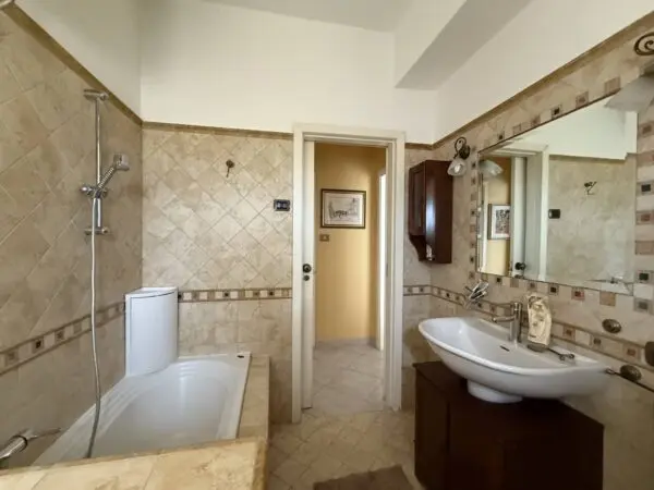 Appartamento via Eraclea 36/d, Catanzaro